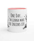 Mugg med texten One day I'm gonna make the onions cry, lök och en tecknad kock.