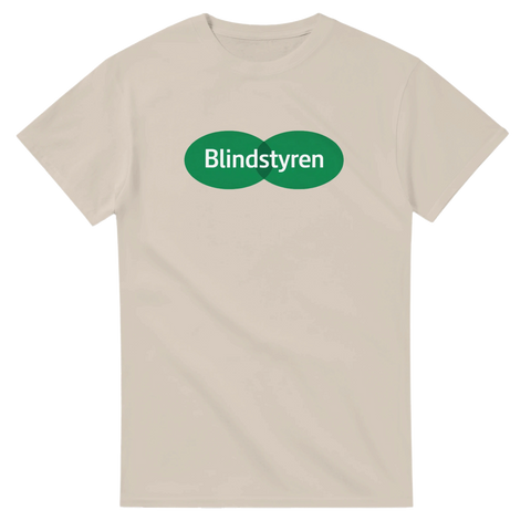 Stilren ordvits med optiker-tema som grafiskt motiv – sandfärgad t-shirt