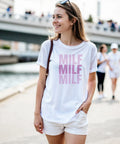 Kaxigt texttryck med humoristiskt budskap – grafisk t-shirt för dam