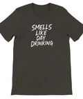 Mörkgrå melerad t-shirt med ironiskt budskap om dagsdryck
