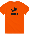 Svart tecknad katt med stora ögon och text "PURRA" på orange t-shirt, lekfull stil.