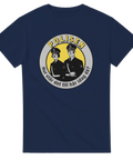 Retro illustration av två poliser med citat-text på marinblå t-shirt