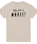 GLP-1 citat och silhuetter som visar snabb viktnedgång – beige t-shirt med budskap
