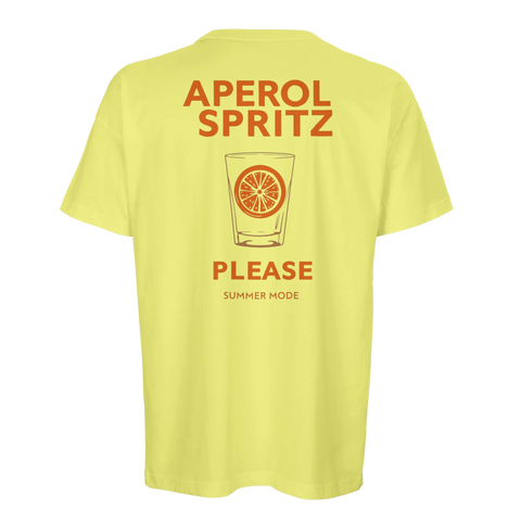 Gul somrig t-shirt med stilrent tryck av ett glas och apelsin på ryggen