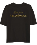 Svart oversized t-shirt med minimalistisk typografi i guld för vardagslyx
