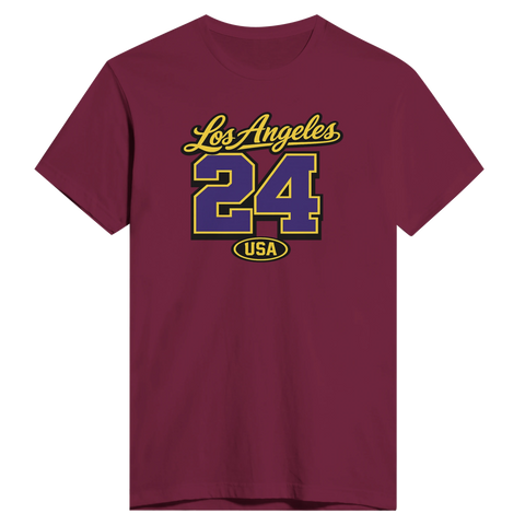 Los Angeles 24 USA texttryck i gult och lila på en vinröd t-shirt, sportig college-stil.