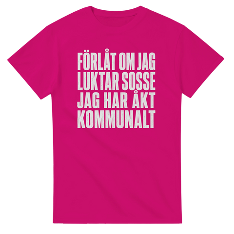 Roligt citat om kollektivtrafik på en ceriserosa t-shirt