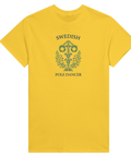 Gul t-shirt med motiv av en midsommarstång och texten Swedish Pole Dancer