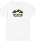 Retro bergsmotiv med texten Norge Road Club på vit t-shirt
