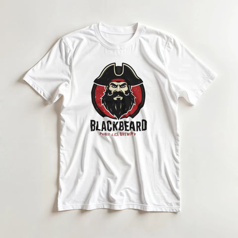 Närbild på retro piratmotiv med humoristisk text för en kaxig grafisk t-shirt