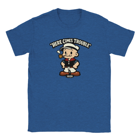 Retroinspirerad illustration av sjömanspojke med pipa på blåmelerad t-shirt