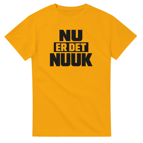 T-shirt Grønland med politisk tekst mod USA og Trump – nordisk protestdesign