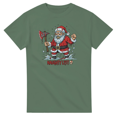 Seriemördare-tomte med blodig yxa och texten "Naughty List" på olivgrön t-shirt.