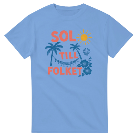 Illustration av en hängmatta mellan palmer på blå t-shirt