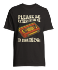 Rolig Svart t-shirt med vintagegrafik och ett självironiskt budskap om ålder