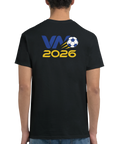 Sportigt VM 2026 ryggtryck med fotboll och blågul text på svart t-shirt