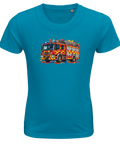 Turkos barn-t-shirt med en brandbil och färgstänk