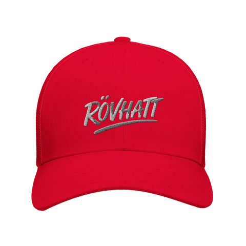 Röd keps med uppkäftig brodyr och klassisk trucker-passform