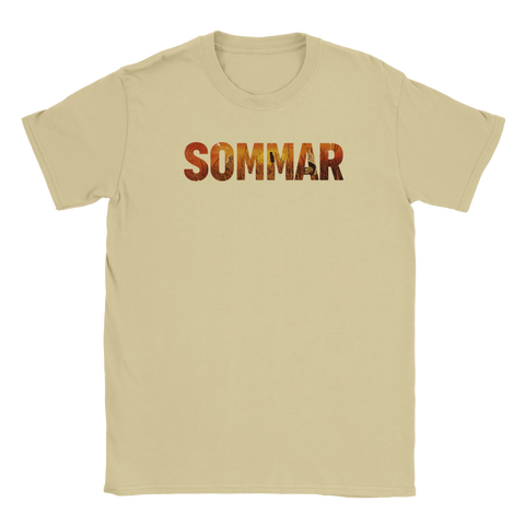 Beige t-shirt med retroinspirerad illustration av semesterkänsla och sol