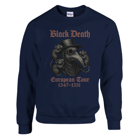 Pestdoktor med råttor, text "Black Death European Tour 1347-1351" på mörkblå sweatshirt.