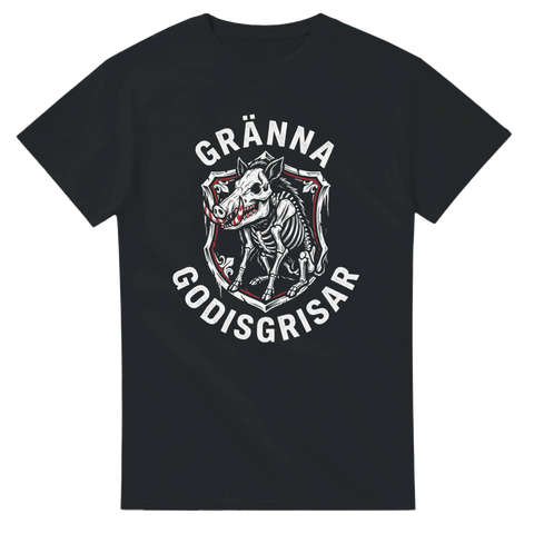 Mörk grafisk illustration av vildsvinsskelett med polkagrisbetar på svart t-shirt