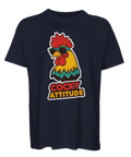 Marinblå t-shirt med provokativt motiv och texten Cocky Attitude