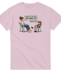 Ljusrosa t-shirt med satirisk text om att vara en dålig mamma