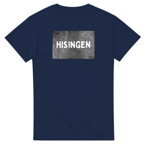 Grafiskt Hisingen motiv med textur på en marinblå t-shirt