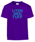Lila t-shirt för barn med blått textmotiv Liten men tuff