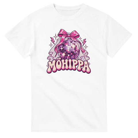 Vit t-shirt med texten ”Möhippa”, discokula, rosa rosett och brudslöja.