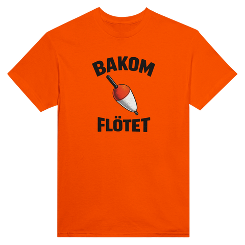 Fiskespö med texten "Bakom Flötet" på t-shirt