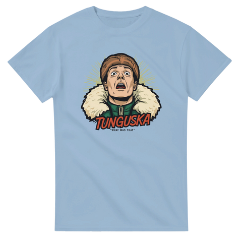 Grafiskt tryck med rymdmysterium och vintage-känsla på ljusblå t-shirt