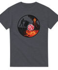 Fantasy-parodi av svensk politik med ros i lava – mörkgrå grafisk t-shirt