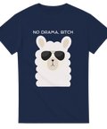 Vit tecknad lama med solglasögon och texten "NO DRAMA, BITCH" på mörkblå t-shirt.
