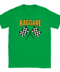 Grön T-shirt med gul text Raggare och två korslagda svartvita racingflaggor – perfekt för bilkultur, cruising och raggarkvällar