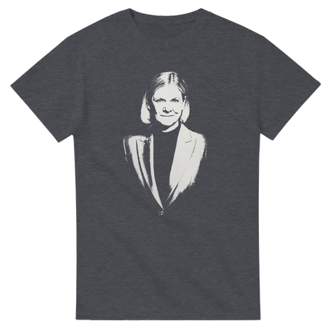 Stilrent porträtt av Magdalena Andersson – politisk merch på grå t-shirt