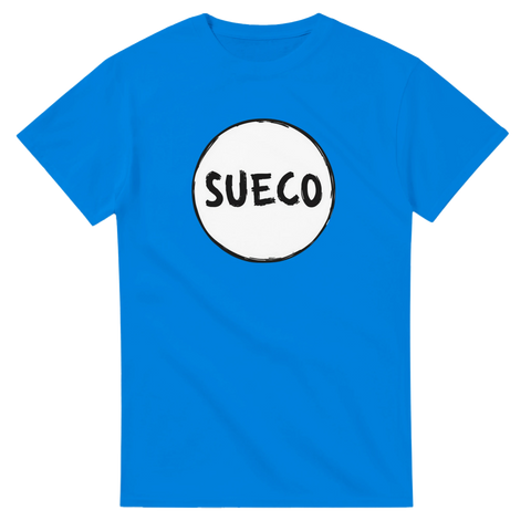 Blå t-shirt med cirkelformat Sueco-tryck och tydlig attityd