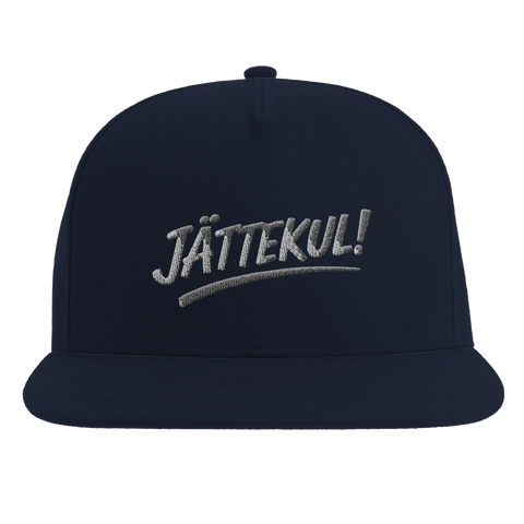 Marinblå snapback med stilren brodyr och minimalistisk humor