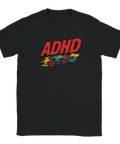 Svart t-shirt med röd ADHD-text och färgglada blixtar i retrostil