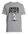 Arg tecknad kanin med texten "INNER PEACE" på grå t-shirt.