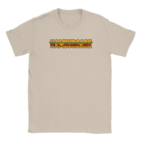 Hamburgare-text i burgarstil med sallad och ost på beige t-shirt.