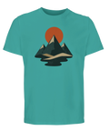 Retro bergssolnedgångstryck på turkos ekologisk t-shirt.