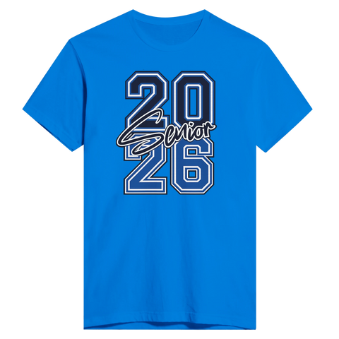 Ljusblå t-shirt med sportig varsity-design för avgångselever 2026