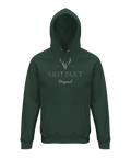 Grön hoodie med Skitjakt-logotyp och hjorthuvud, framifrån, mörkgrön nyans.