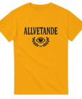 Gul t-shirt med texten "Allvetande" och illustration av ett öga inom lagerkrans, perfekt för besserwissers och de med humoristisk självdistans