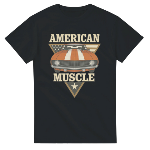 T-shirt med amerikansk muskelbil och texten American Muscle, perfekt för bilentusiaster och raggare
