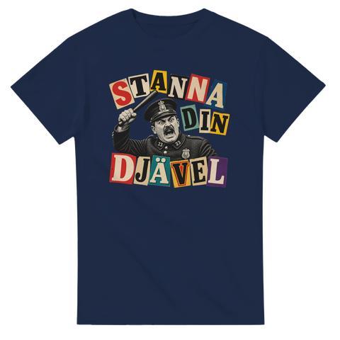 Klassiskt svenskt citat-tryck med polisillustration och färgglada bokstäver – marinblå t-shirt