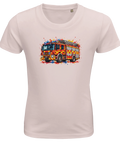 Ljusrosa barn-t-shirt med en brandbil och färgstänk