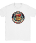 Make Oil Great Again" Trump-parodi med mustasch och keps på vit t-shirt.