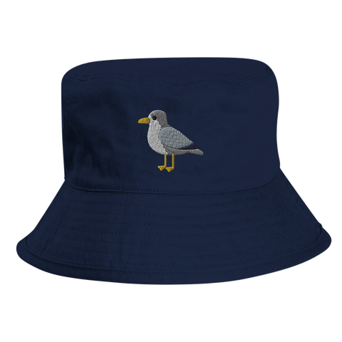 Broderad fiskmås på marinblå bucket hat – maritimt motiv